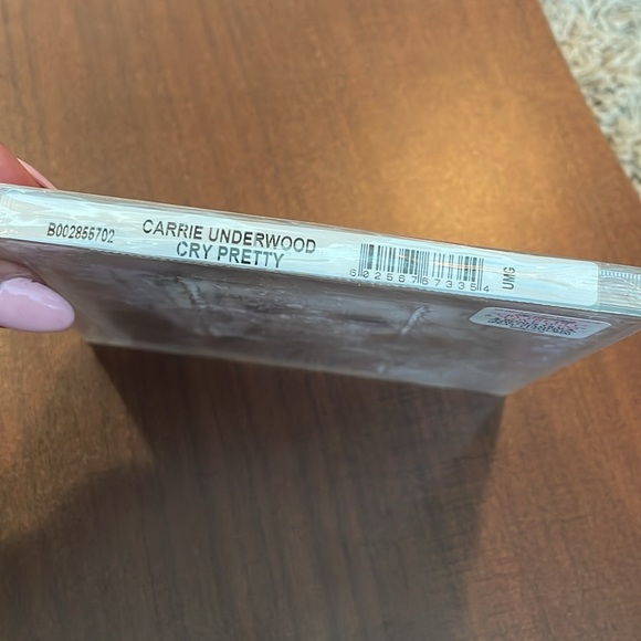 NEW Carrie Underwood Cry Pretty Album CD - Picture 4 of 6